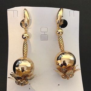 Fashion Jewelry: Earrings